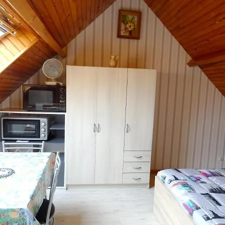 Cosy A Avec Jardin 27m² Apartmán